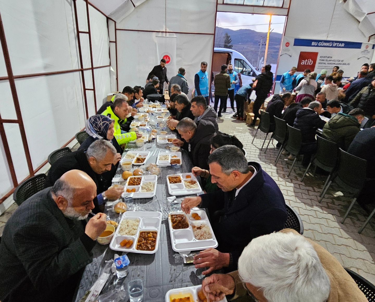 Av Hakan Toydaş Kimdir ? 